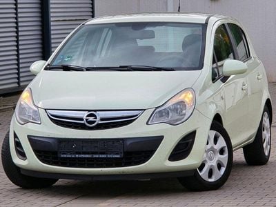 Weiß Gebraucht 2011 Opel Corsa Satellite Kleinwagen | 2.999 € (Fairer Preis)