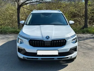 Neu Skoda Kamiq 150 PS (110 kW) 2026 Weiß moon metallic SUV