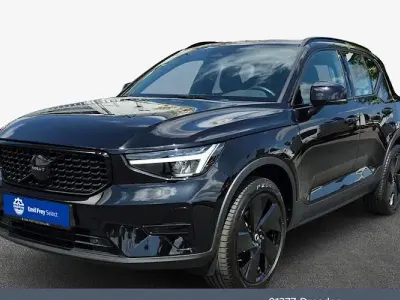 Gebraucht Volvo XC40 Plus 163 PS (119 kW) 2025 Onyx schwarzmetallic SUV