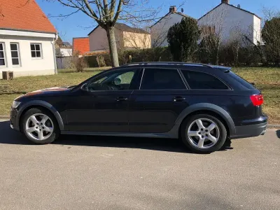Gebraucht Audi A6 Allroad Ambiente 310 PS (228 kW) 2014 Blau Kombi
