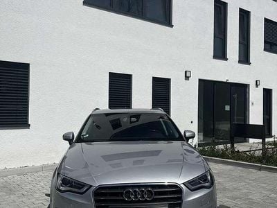 Grau Gebraucht 2013 Audi A3 Sportback Kleinwagen | 9.750 € (Fairer Preis)