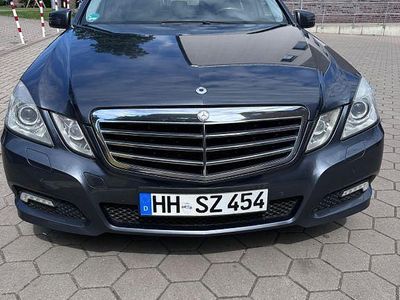Mercedes E200