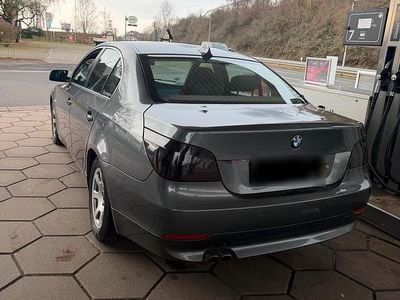 Second-hand BMW 523 200 CP (147 kW) 2005 Andere farben Berlinǎ