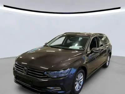 Gebraucht VW Passat Business 150 PS (110 kW) 2022 Grau Kombi