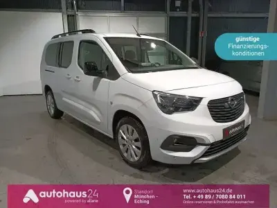 Gebraucht Opel Combo Life Ultimate 131 PS (96 kW) 2023 Weiß Van / Kleinbus
