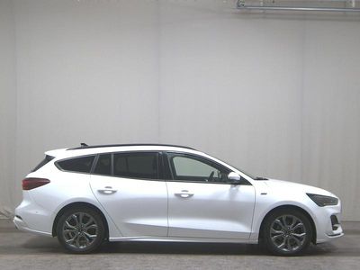 Gebraucht Ford Focus ST-Line 116 PS (85 kW) 2023 Weiss Kombi