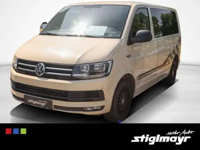 Gebraucht VW Caravelle Comfortline 150 PS (110 kW) 2018 Hellelfenbein Van