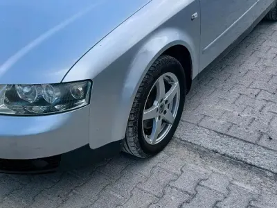 Gebraucht Audi A4 130 PS (95 kW) 2003 Silber Kombi