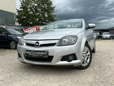 Gebraucht Opel Tigra Sport 90 PS (66 kW) 2005 Starsilber/silver iii Cabrio