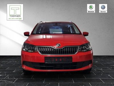 Rot Gebraucht 2017 Skoda Fabia Ambition Kombi | 10.500 € (Fairer Preis)