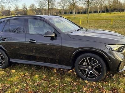 Gebraucht Mercedes GLC300 AMG 269 PS (197 kW) 2025 Grau SUV