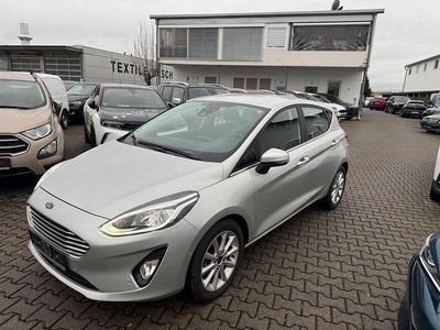 Gebraucht Ford Fiesta Titanium 101 PS (74 kW) 2017 Silber Limousine