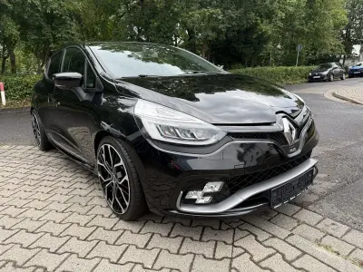 Gebraucht Renault Clio IV Trophy 220 PS (161 kW) 2018 Schwarz Limousine