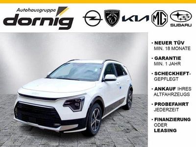 Gebraucht Kia Niro Spirit 184 PS (135 kW) 2023 Schnee weiß SUV