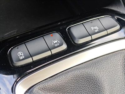 Gebraucht Opel Combo Life Edition 110 PS (80 kW) 2022 Weiß Van / Kleinbus