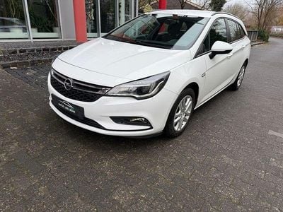 Weiß Gebraucht 2019 Opel Astra Edition Kombi | 7.999 € (Guter Preis)
