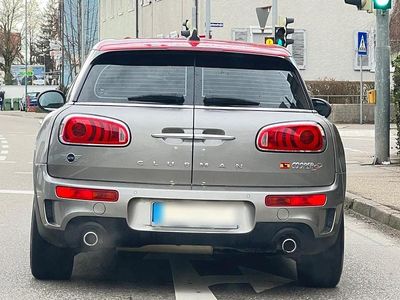 Grau Gebraucht 2018 Mini Cooper SD Kleinwagen | 18.500 € (Etwas zu teuer)