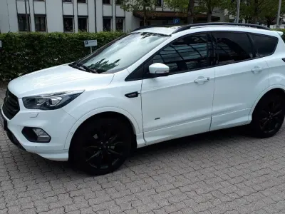 Gebraucht Ford Kuga ST-Line 182 PS (133 kW) 2018 Weiß SUV