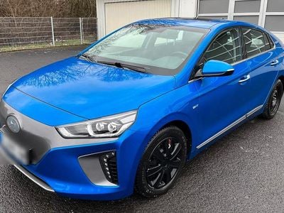 Gebraucht Hyundai Ioniq 88 kW (120 PS) 2017 Blau Kleinwagen