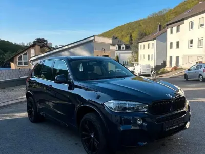 Gebraucht BMW X5 M Sport 258 PS (189 kW) 2017 Blau SUV