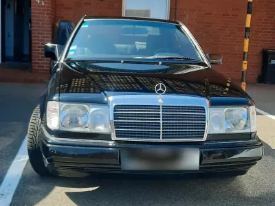 Gebraucht Mercedes 230 Sportline 132 PS (97 kW) 1990 Schwarz Coupé