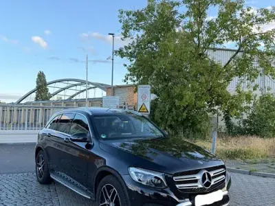 Gebraucht Mercedes GLC250 AMG 204 PS (150 kW) 2017 Schwarz SUV