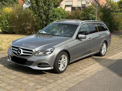 Mercedes E200