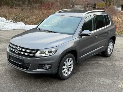 Gebraucht VW Tiguan Sportline 140 PS (102 kW) 2013 Grau SUV