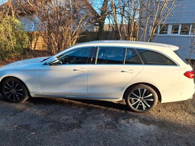 Weiß Gebraucht 2018 Mercedes E200 Kombi | 23.500 € (Fairer Preis)