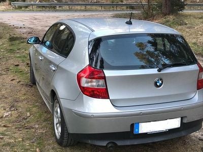 Silber Gebraucht 2006 BMW 118 Kleinwagen | 2.500 € (Fairer Preis)