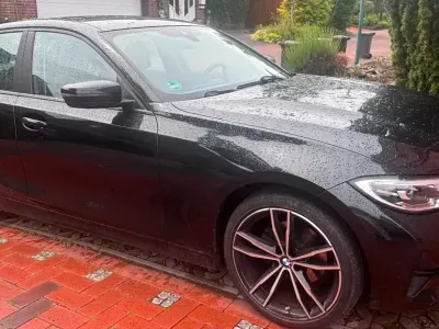 Gebraucht BMW 320 Advantage 190 PS (139 kW) 2019 Schwarz Limousine