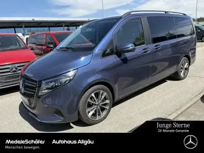 Używany Mercedes V220 Style 163 KM (119 kW) 2024 Niebieski Minivan