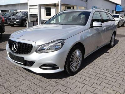 Gebraucht Mercedes E220 Elegance 170 PS (125 kW) 2015 Iridiumsilber  metalliclack Kombi