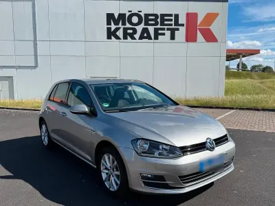 Gebraucht VW Golf VII CLUB 110 PS (80 kW) 2016 Andere farben Limousine