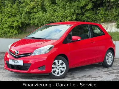 Occasion Toyota Yaris Life 69 ch (50 kW) 2012 Rouge Citadine