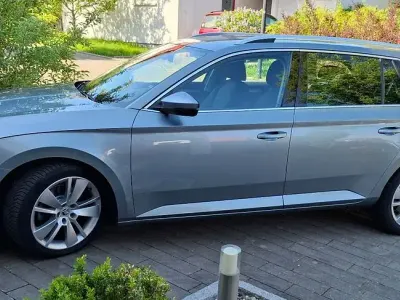 Gebraucht Skoda Superb Ambition 150 PS (110 kW) 2019 Grau Kombi