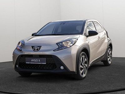 Neu Toyota Aygo X 72 PS (52 kW) 2025 Beige SUV