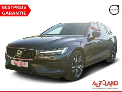 Gebraucht Volvo V60 Core 197 PS (144 kW) 2022 Grau Kombi