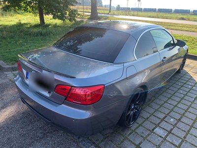Grau Gebraucht 2007 BMW 325 Cabriolet M Sport Cabrio | 8.990 € (Fairer Preis)
