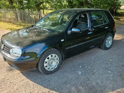 Gebraucht VW Golf IV 75 PS (55 kW) 2003 Schwarz Kleinwagen