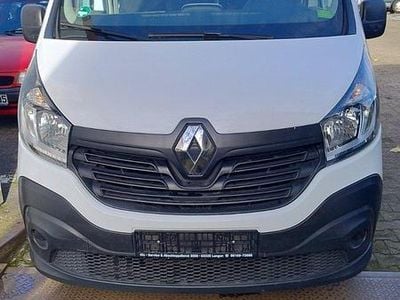 Second-hand Renault Trafic 95 CP (69 kW) 2018 Alb Monovolum