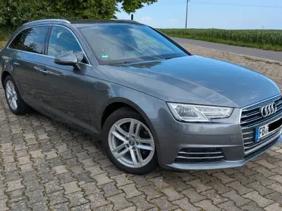 Gebraucht Audi A4 Design 150 PS (110 kW) 2017 Grau Kombi