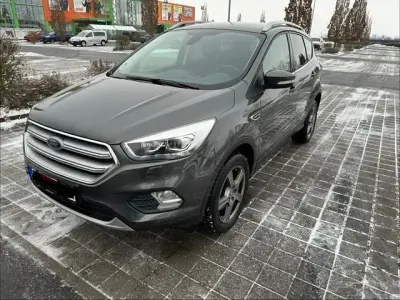 Usata Ford Kuga Titanium 175 CV (128 kW) 2019 Grigio SUV
