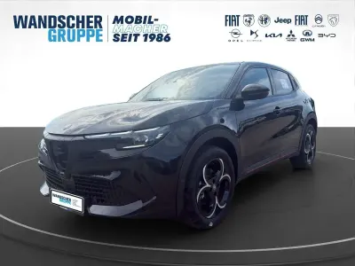 Neu Alfa Romeo Junior Edizione Speciale 136 PS (100 kW) 2025 Schwarzschwarz SUV