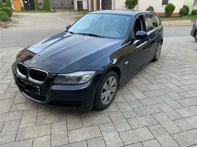 Gebraucht BMW 316 116 PS (85 kW) 2011 Schwarz Kombi