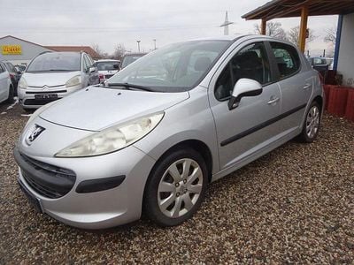 Gebraucht Peugeot 207 Tendance 109 PS (80 kW) 2006 Grau Limousine