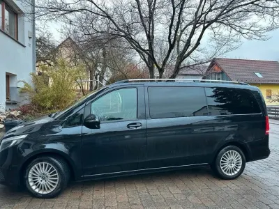 Gebraucht Mercedes V220 Edition 120 PS (88 kW) 2019 Schwarz Van / Kleinbus