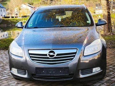 Gebraucht Opel Insignia Selection 140 PS (102 kW) 2009 Grau Kombi
