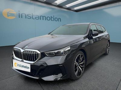 Gebraucht BMW 520 M Sport 197 PS (144 kW) 2024 Schwarz Kombi
