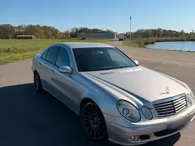 Brugt Mercedes E200
